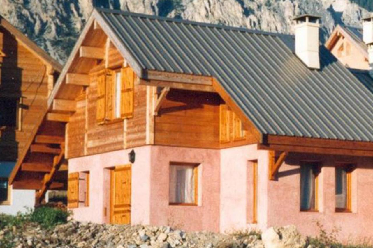 Chalet Le Melezin Hameau Des Chazals Nevache Hautes Alpes Экстерьер фото